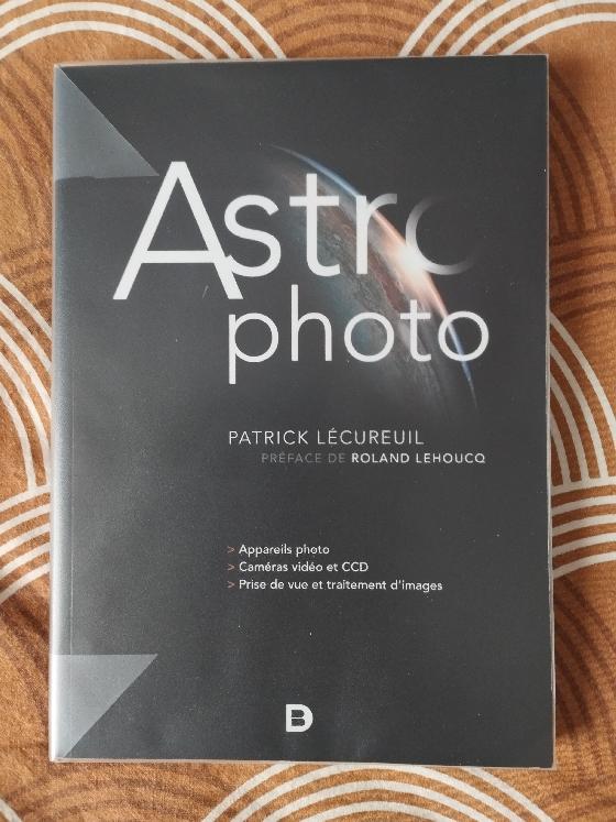 Lot de 7 livres d'astronomie