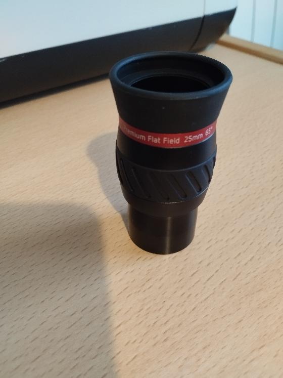 Oculaire Omegon 25mm Premium FlatField 65°