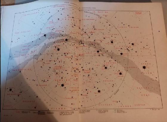 TROIS GRANDS LIVRES  D'ASTRONOMIE