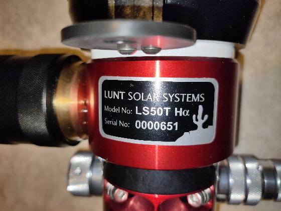 LUNT LS50THa/B600PT H-alpha solar telescope