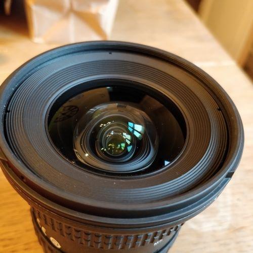 Tokina ultra grand angle 11-16mm F/2.8 (monture Canon)