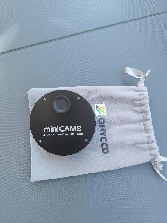 Vends caméra QHYCCD minicam 8 mono + filtres