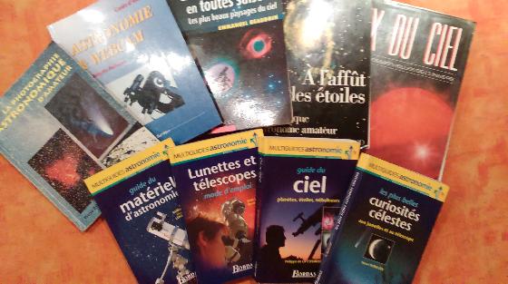 lot de livres d'initiation astronomie