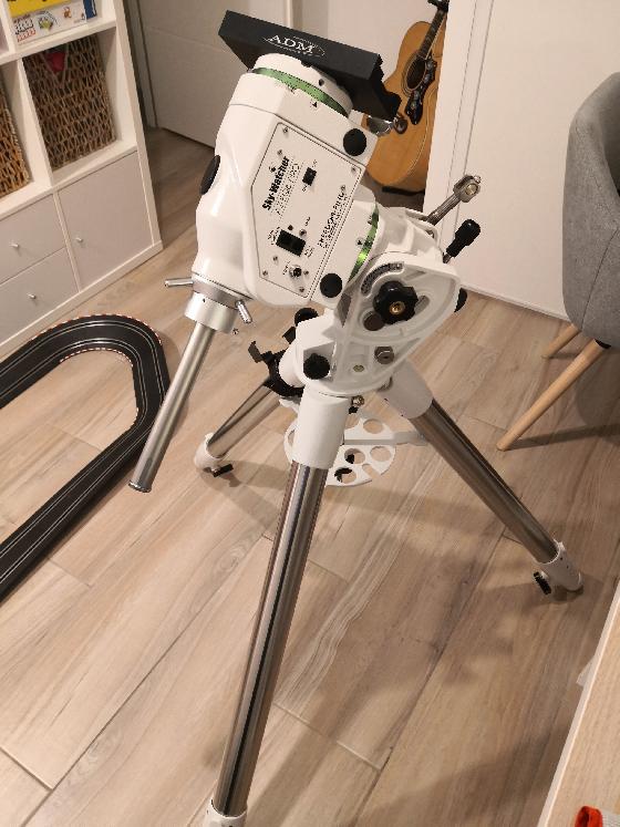 Monture Skywatcher AZEQ6 (2019 - comme neuve)