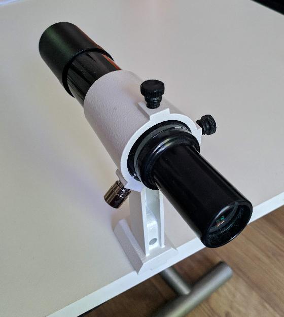 Chercheur Skywatcher 6x30 avec support