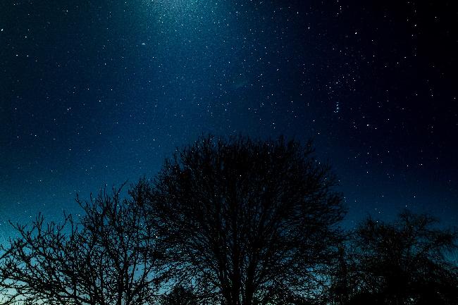 Poussières d’étoiles au clair de Lune 