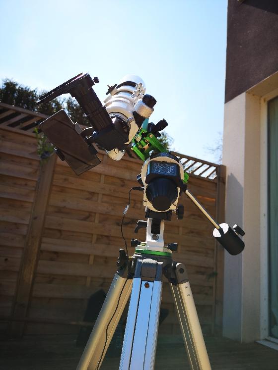 Lunette apochromatique 72mm Skywatcher avec monture Star Adventurer 