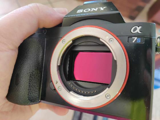 Sony a7s défiltré Astrodon Inside