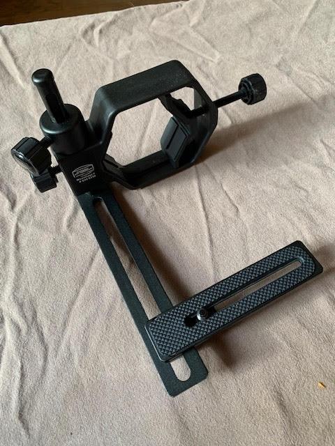 Adaptateur de digiscopie pour appareils numériques - Baader Planetarium Microstage II 