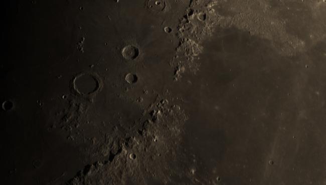 Lune 16/08/2021 - 20h10 GMT