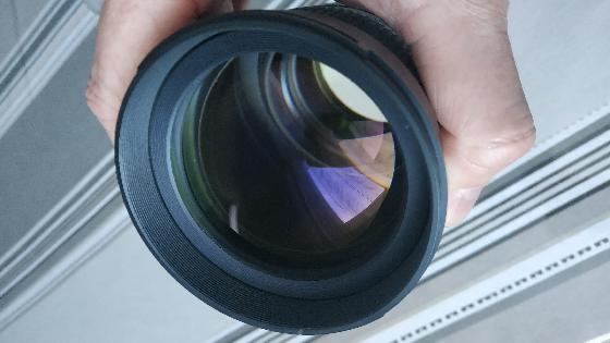 Samyang 85mm F1.4 (Canon) + 450D défiltré