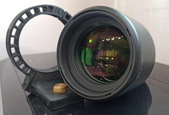 SAMYANG 135mm F2 (Canon)