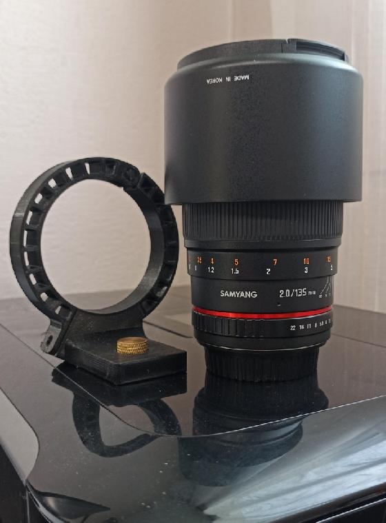 SAMYANG 135mm F2 (Canon)