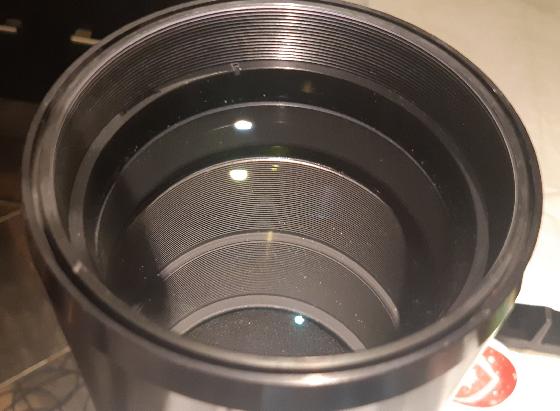 TV 85 en excellent état 