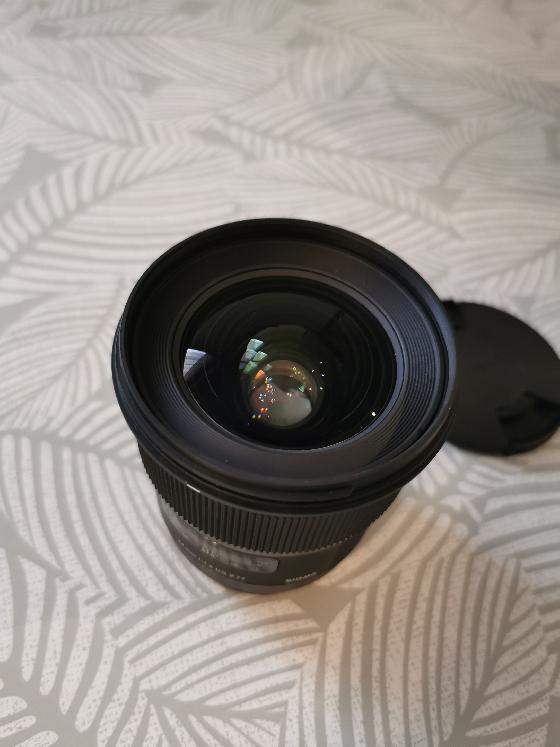 (baisse de prix) Objectif Sigma 24mm F1. 4 art canon