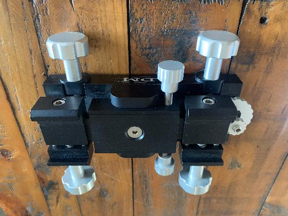 Platine guide micrométrique ADM