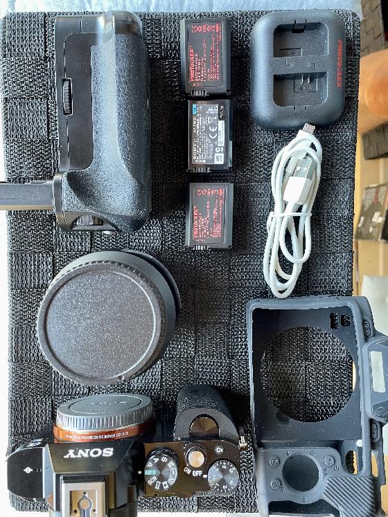 Ensemble complet astrophoto Sony A7S impeccable + 135mm f/2 + 28-70mm + accessoires