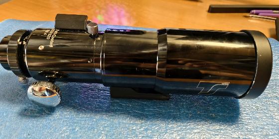 Quadruplet TS Optics 62/520 tube court + valise