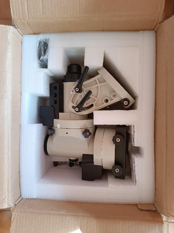 Monture IOptron IEQ45 GTN + Pied colonne + Accessoires