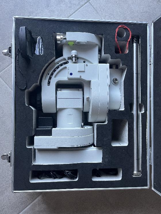 Monture iOptron CEM 60