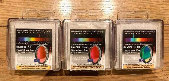 Lot de filtres CCD OIII,H-Alpha,SII 50.8mm-2” Baader et UHC Lumicon