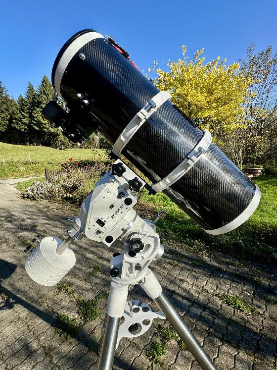 Télescope et monture Skywatcher - AZ-EQ6 SynScan GoTo et N200/800 Quattro 8C Carbon