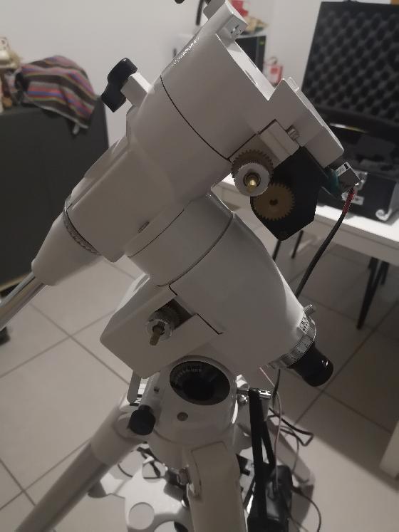 Grosse vente de matériel varié : Newton 150/750, monture NEQ-5 motorisée, APN défiltré, oculaires, barlow, filtres, Bahtinov, Cheshire, etc...