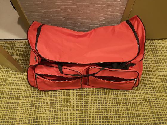 APN Canon 1000d défiltré + accessoires, jumelles 20x80, jumelles 10x50, trépieds, oculaire 30mm 80°, filtres, divers... 