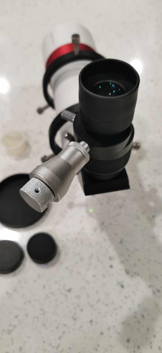 Chercheur Altair coudé réticulé