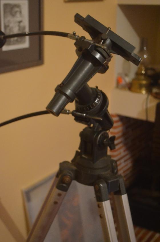 Trepied et monture