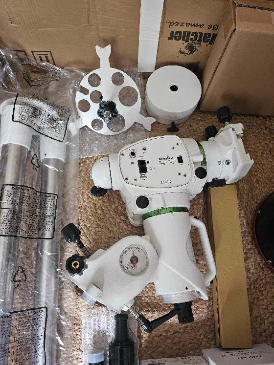 Télescope Skywatcher EQ6 R PRO + Tube Photon 203/800 + Camera et autres accessoires