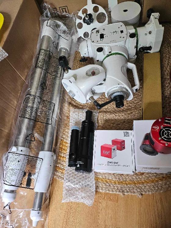 Télescope Skywatcher EQ6 R PRO + Tube Photon 203/800 + Camera et autres accessoires