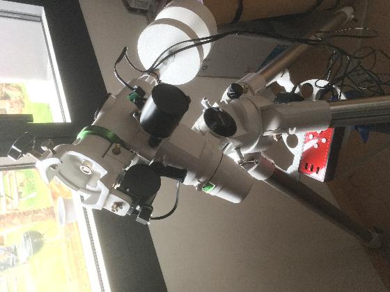 monture Skywatcher NEQ3.2 motorisée 2 axes