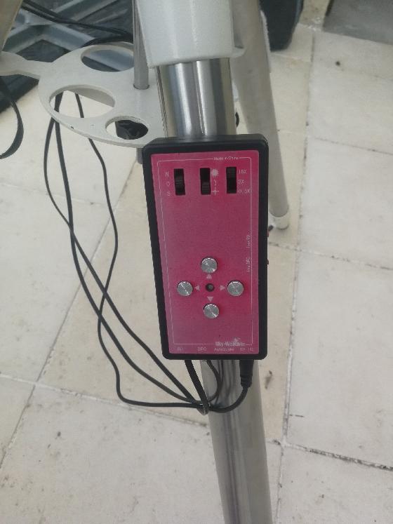 Newton 200/1000 perl + neq5 motorisé.(skywatcher)