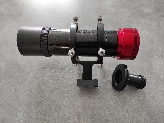 lunette autoguidage 9x50 + anneaux support.