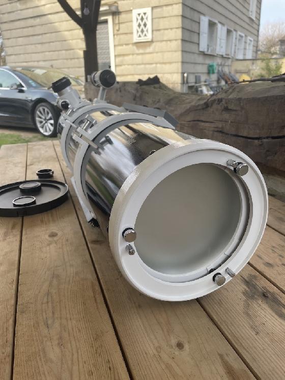 Newton Skywatcher 200/1000 équipé