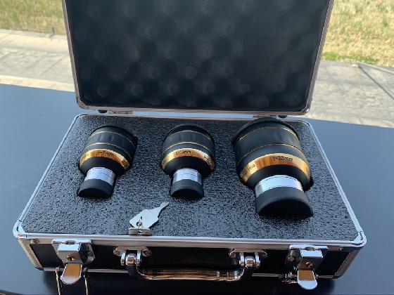 Set d'oculaires Sky-Watcher UWA 82° (7mm, 15mm et 23mm) avec valise