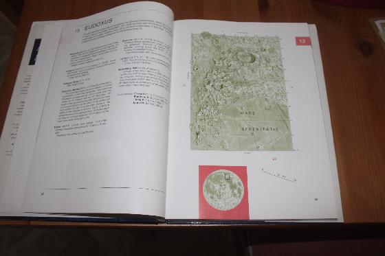 Atlas of the Moon Anglais