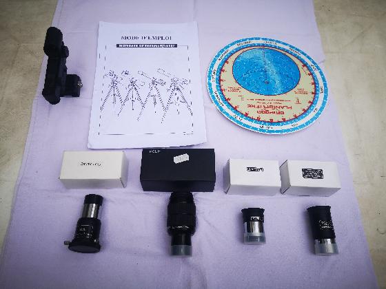 Vends téléscope Sky Watcher 130/900