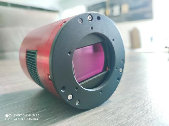 Caméra ZWO ASI2400MC-PRO Full frame+ set porte-filtre de juin 2022 et 16h d'utilisation total 