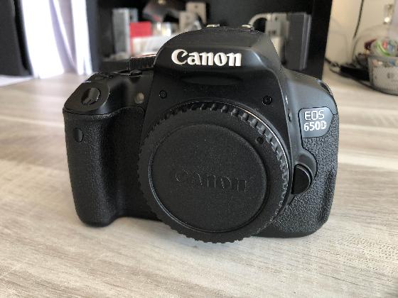 Canon EOS 650D défiltré partiel + accessoires