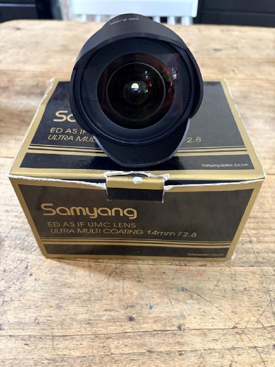 Objectif Samyang 14mm f2.8