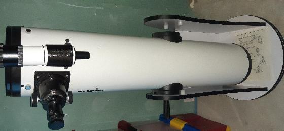 Vends télescope DOBSON SKYWATCHER N 200/1200 Skyliner classic DOB