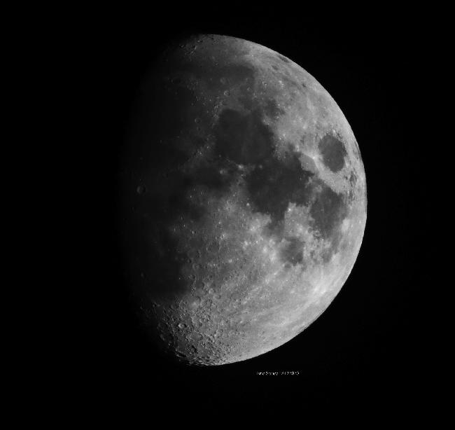 Lune 24 décembre 2020