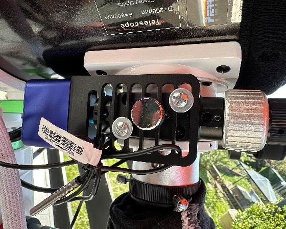 Photo montée sur Newton 200/800 - 1