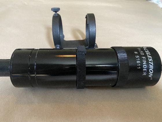 Chercheur Celestron  9*50mm   avec Support