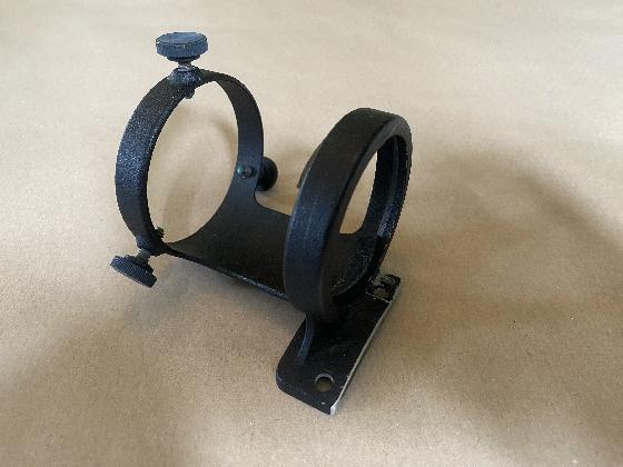 Chercheur Celestron  9*50mm   avec Support