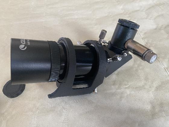 Chercheur Celestron 9*50mm Coudé redressé éclairé 