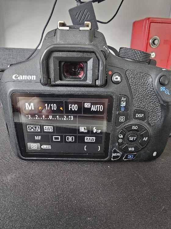 Canon 1200D défiltré + accesoires
