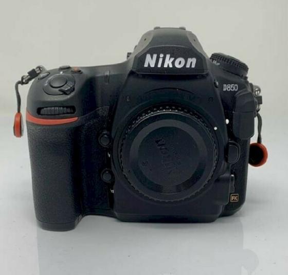 Appareil photo Nikon D850 en parfait état